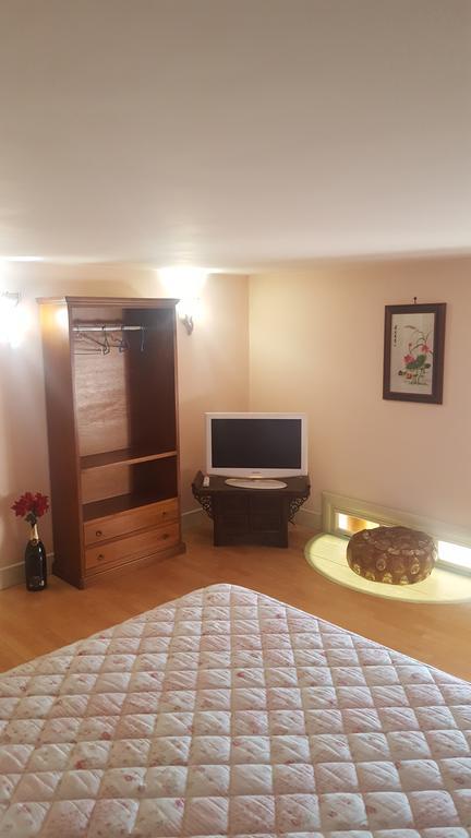 Maruzzella A Capodimonte Napels